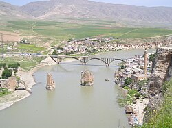 250px-Hasankeyf.JPG