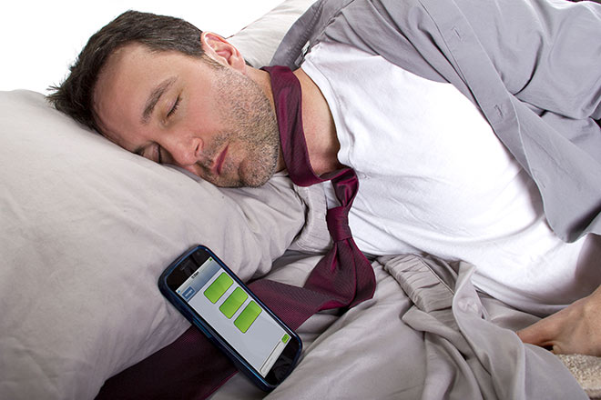 mobile-phone-in-sleep.jpg