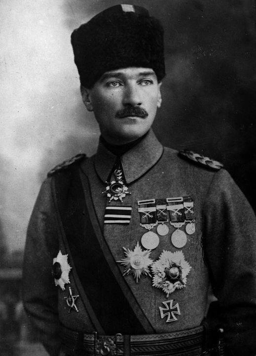 Mustafa-Kemal-Atatırk.jpg