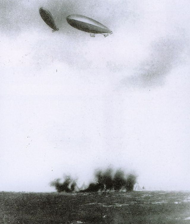 Trablus'u bombalayan İtalyan zeplinleri