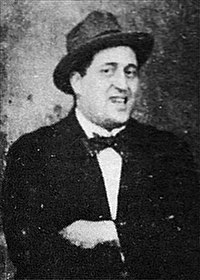 200px-Guillaume_Apollinaire_1914.jpg