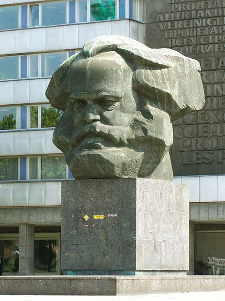 450px-Karl-Marx-Monument_in_Chemnitz.jpg