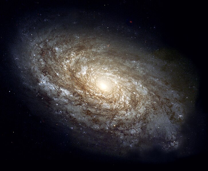 726px-NGC_4414_%28NASA-med%29.jpg