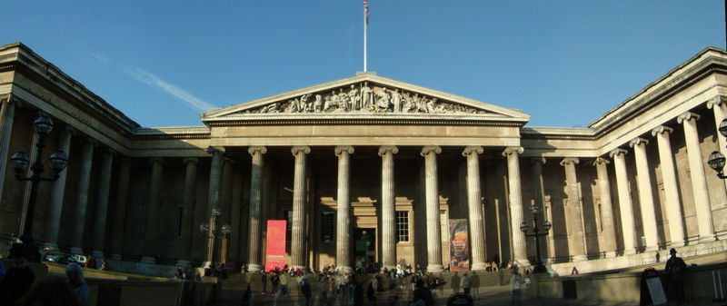800px-British_Museum.jpg
