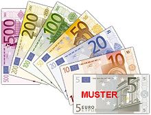 220px-Euro-Banknoten.jpg