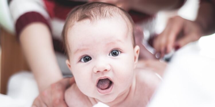 Endişelenmeyin: Doğum Sonrası Sık Karşılaşılan 5 Yenidoğan Hastalığı